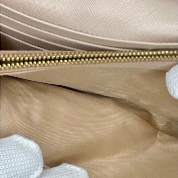 Prada Saffiano Double Snap Ribbon Walker - Picture 7 of 16